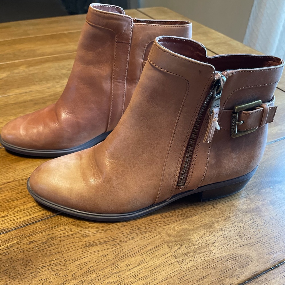 Lauren Ralph Lauren shelli 6B